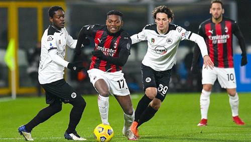 Milán vs Spezia