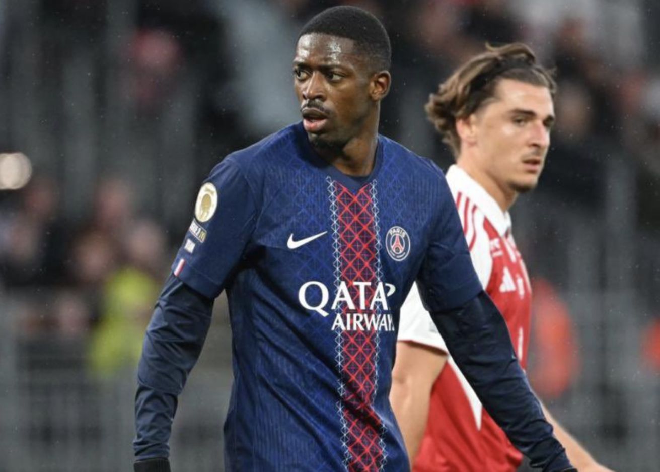 Reportero: Achraf se lesionó el ligamento del tobillo izquierdo y estará de baja entre 6 y 8 semanas, y Dembélé se lesionó el músculo de la pantorrilla.