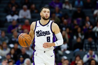 Reportero del equipo: LaVine es duda para el partido de mañana contra los Lakers debido a una enfermedad