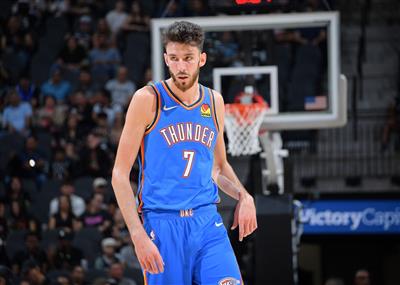 ¡El estado competitivo también es genial! ¡Holmgren anotó 14 puntos con 4 de 4 triples en el primer cuarto!