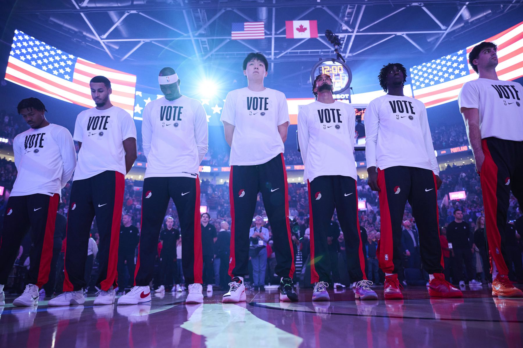 ¡Anotó 22 puntos en el primer cuarto para completar un revés impactante! Utilice una palabra para evaluar el desempeño de los Trail Blazers hoy.