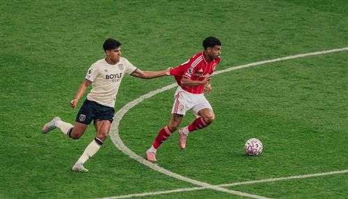 Nottingham Forest contra West Ham United